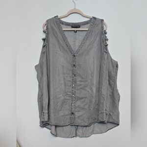 Love & Legend Gray Cold-Shoulder Button-Up Blouse  size 24